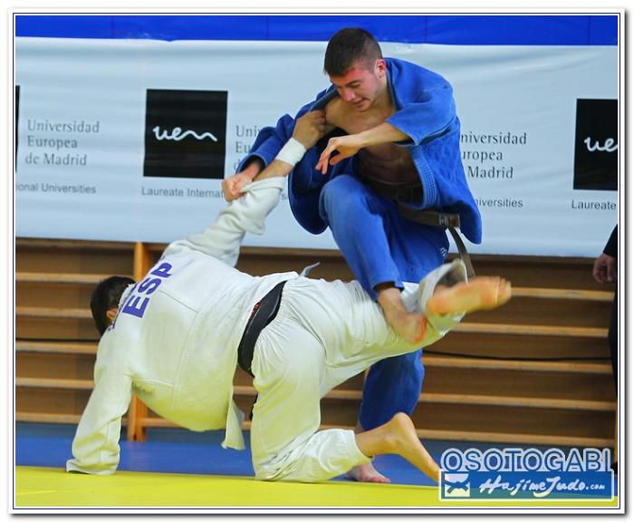 CEU 2011 100024